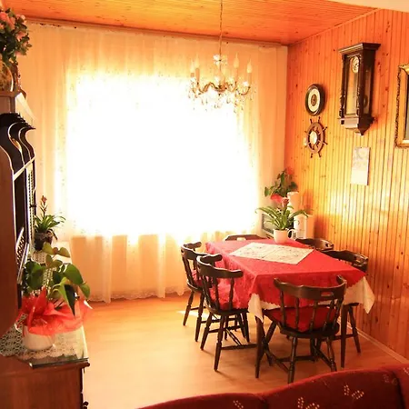 Zsuzsanna Apartmanhaz شقة Balatonboglár