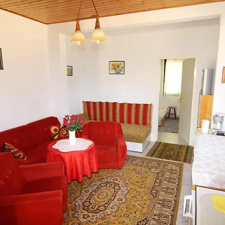 Zsuzsanna Apartmanhaz شقة *