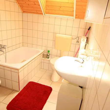 Zsuzsanna Apartmanhaz شقة *